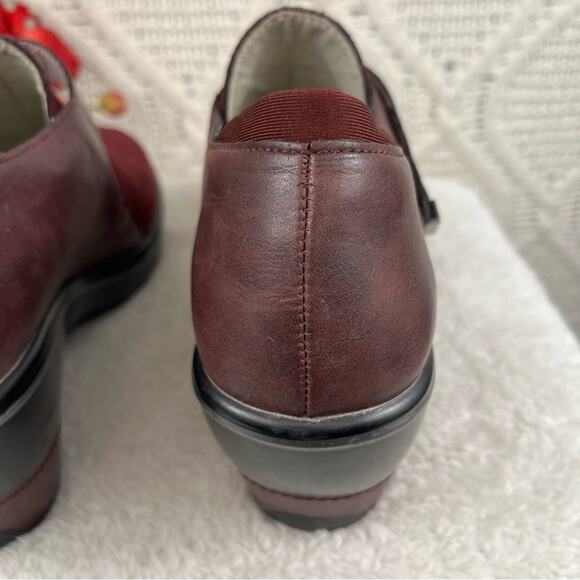 JBU BY JAMBU Wine Sedona Vegan Suede Slip-On Clogs Sz 7.5 Comfort - Picture 13 of 14